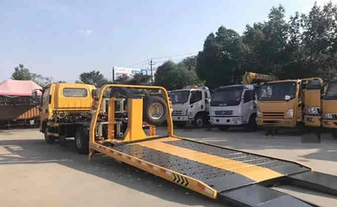 梓潼汽车中途维修案例